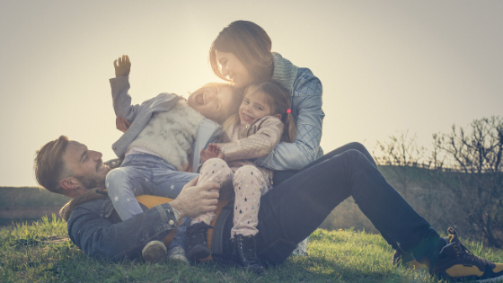 Was tun, wenn Schwiegermutter die Kinder anders erziehen will?