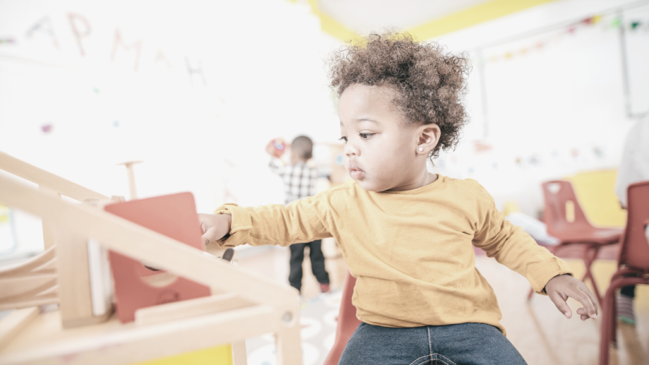 Fachkr&auml;ftemangel und Gewalt in Kindertagesst&auml;tten